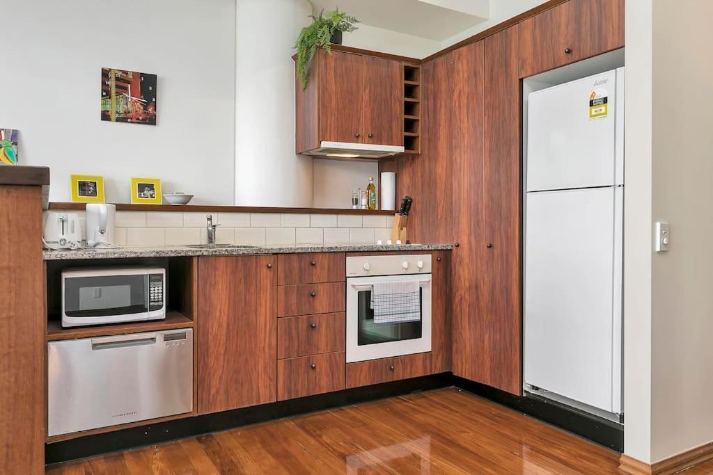 Spacious One Bedroom Apartment On Princes Wharf Auckland Exterior photo